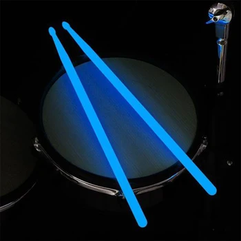 1Pair 5A Светеща барабанна пръчка Найлонови флуоресцентни барабани Светят в тъмното Музикални инструменти Сценично изпълнение Барабанни пръчки