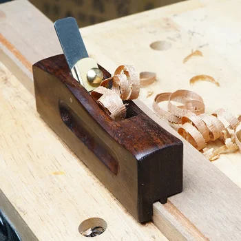 Wood Hand Planer Дървообработване Handheld Trimming Planer Дърводелец Инструмент за рязане на дърво Изрязване на ръбове Наклонена ренде