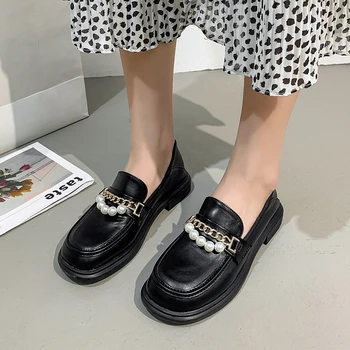 Жени Plaform Оксфорд обувки приплъзване на кожени обувки женски черен Оксфорд обувки жени Lady Pearl мокасини 2021 Модни апартаменти плюс размер