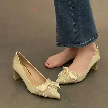 На ток с лък заострени пръсти обувки за жени 2023 Дамски летни обувки Помпи за високи токчета Перлена сватба булка обувка Последни Е А