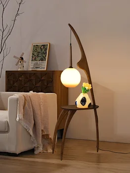 Средно-древна подова лампа Проста модерна американска ретро нова китайска всекидневна Диван Edge спалня нощна лампа